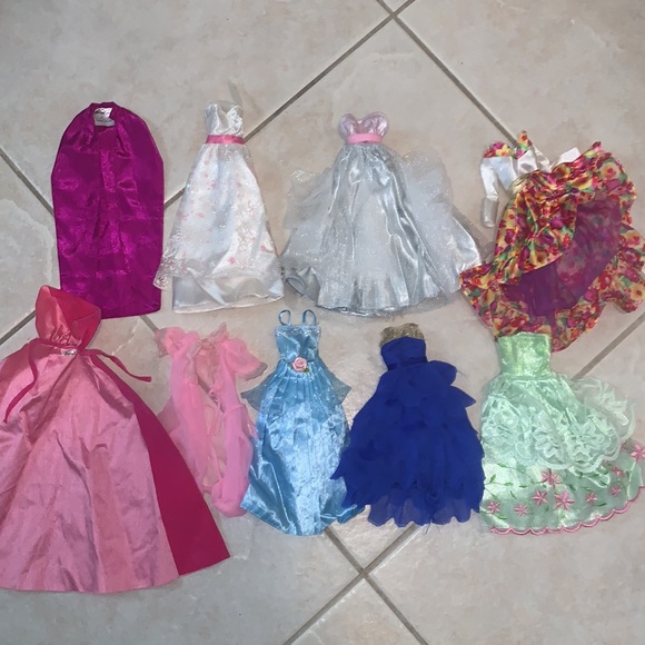 Barbie and Ken Lot - Picture 17 of 17